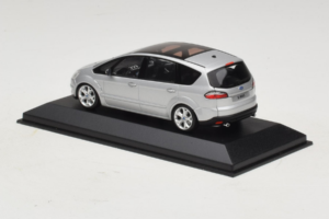 Ford S-Max Sidabrinis Minichamps 1:43 SMAX001 Metalas - nuotrauka 3 iš 5