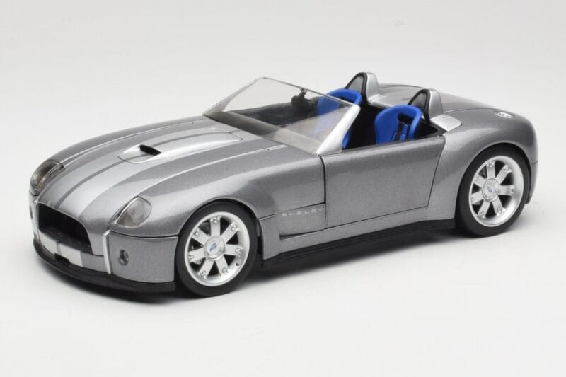 Shelby Cobra Kabrioletas Grey Metallic Hot Wheels 1:18 G7220 Metalas