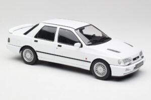 Ford Sierra RS Cosworth 4x4 Baltas MCG 1:18 MCG18353 Metalas - nuotrauka 4 iš 6