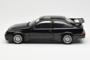 Ford Sierra RS Cosworth Juodas AUTOart 1:18 72861 Metalas - nuotrauka 4 iš 8