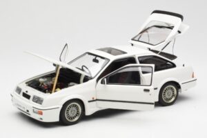 Ford Sierra RS Cosworth Baltas AUTOart 1:18 72862 Metalas - nuotrauka 2 iš 8