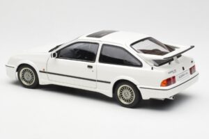 Ford Sierra RS Cosworth Baltas AUTOart 1:18 72862 Metalas - nuotrauka 7 iš 8
