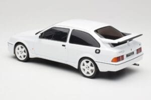 Ford Sierra RS Cosworth Baltas IXO 1:18 18CMC121 Metalas - nuotrauka 5 iš 6