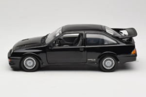 Ford Sierra RS Cosworth Juodas Minichamps 1:18 150084001 Metalas - nuotrauka 4 iš 8