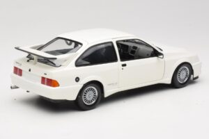 Ford Sierra RS Cosworth Baltas Minichamps 1:18 150084000 Metalas - nuotrauka 3 iš 8