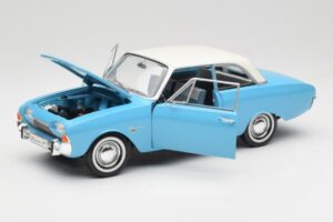 Ford Taunus 12M P1 Taunus Blue Revell 1:18 08880 Metalas - nuotrauka 2 iš 8