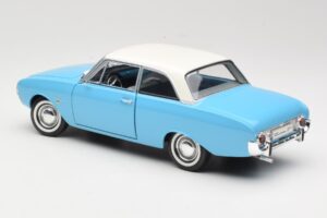 Ford Taunus 17M P2 Mėlynas Revell 1:18 08817 Metalas - nuotrauka 7 iš 8