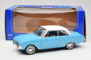 Ford Taunus 17M P2 Mėlynas Revell 1:18 08817 Metalas - nuotrauka 8 iš 8