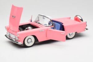 Ford Thunderbird Rožinis Revell 1:18 8804 Metalas - nuotrauka 2 iš 8