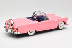 Ford Thunderbird Rožinis Revell 1:18 8804 Metalas - nuotrauka 3 iš 8