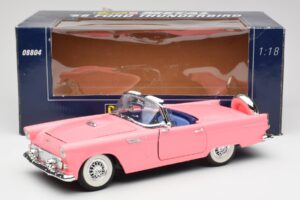 Ford Thunderbird Rožinis Revell 1:18 8804 Metalas - nuotrauka 8 iš 8