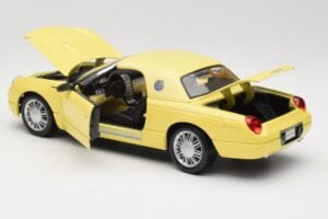 Ford Thunderbird Show Car Geltonas Maisto 1:18 50336 Metalas - nuotrauka 5 iš 8
