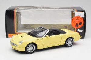 Ford Thunderbird Show Car Geltonas Maisto 1:18 50335 Metalas - nuotrauka 8 iš 8