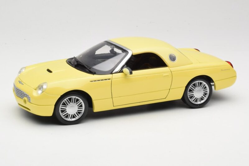 Ford Thunderbird Show Car Geltonas Maisto 1:18 50336 Metalas