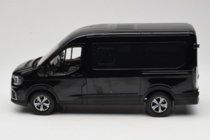 Ford Transit Juodas JMC 1:18 SHRV363CM02JP Metalas - nuotrauka 4 iš 8