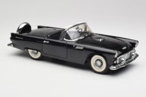 Ford Thunderbird Kabrioletas Juodas Revell 1:18 8818-M1 Metalas - nuotrauka 6 iš 8