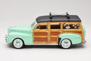 Ford Woody Panel Wagon Mėtų Žalia Road Signature 1:18 20028 Metalas - nuotrauka 4 iš 8