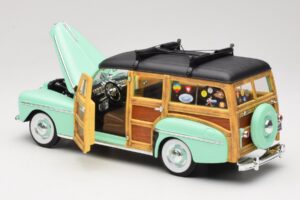 Ford Woody Panel Wagon Mėtų Žalia Road Signature 1:18 20028 Metalas - nuotrauka 5 iš 8