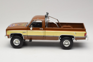 GMC K-2500 Sierra Grande Rudas GreenLight 1:18 13560 Metalas - nuotrauka 4 iš 8