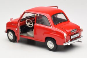 Goggomobil T 250 Raudonas Revell 1:18 8952 Metalas - nuotrauka 4 iš 7