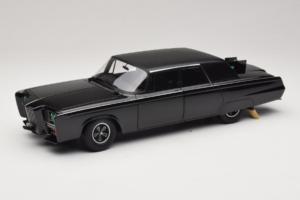 Chrysler Imperial Black Beauty Green Hornet TV Series AUTOart 1:18 71546 Metalas