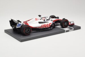 Haas VF-22 #20 K. Magnussen Bahrain GP 2022 Minichamps 1:18 117220120 Metalas - nuotrauka 3 iš 6