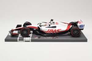 Haas VF-22 #20 K. Magnussen Bahrain GP 2022 Minichamps 1:18 117220120 Metalas