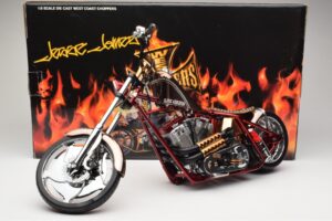 Harley-Davidson West Coast Choppers Diablo Soft Tail Auksinė Raudona Minichamps 1:5 JJ04-05-03 Metalas - nuotrauka 6 iš 6
