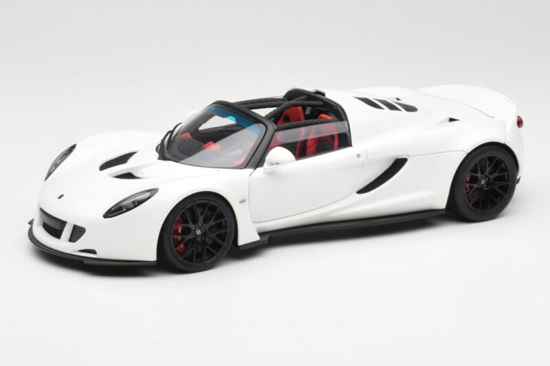 Hennessey Venom GT Baltas AUTOart 1:18 75404 Metalas
