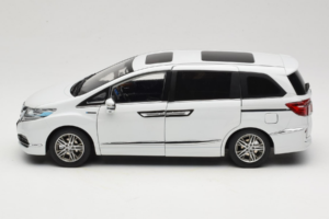 Honda Elysion Baltas OEM 1:18 430056 Metalas - nuotrauka 4 iš 8