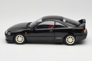 Honda Integra Type R DC2 Pre-Facelift Flamenco Black Pearl MotorHelix 1:18 M85203 Metalas - nuotrauka 4 iš 8