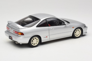 Honda Integra Type R DC2 Pre-Facelift Vogue Silver Metallic MotorHelix 1:18 M85202 Metalas - nuotrauka 3 iš 8