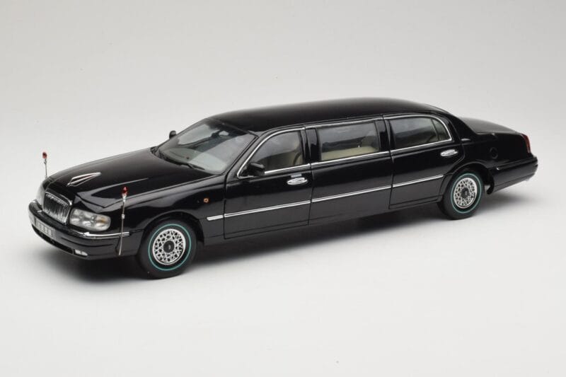 Hongqi Qijian CA7460 FAW 1:18 139940 Metalas