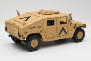 Hummer H1 AM General Military Police Exoto 1:18 01801 Metalas - nuotrauka 3 iš 8