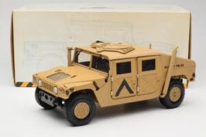 Hummer H1 AM General Military Police Exoto 1:18 01801 Metalas - nuotrauka 8 iš 8