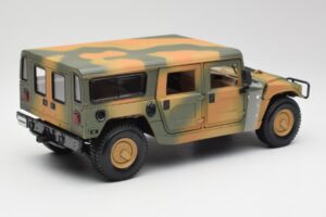 Hummer H1 Station Wagon Military Maisto 1:18 56049 Metalas - nuotrauka 3 iš 8