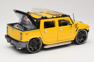 Hummer H2 SUT Concept Geltonas Maisto 1:18 31067 Metalas - nuotrauka 3 iš 8