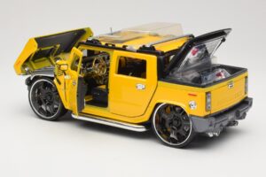 Hummer H2 SUT Concept Geltonas Maisto 1:18 31067 Metalas - nuotrauka 5 iš 8