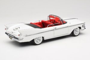 Imperial Crown Kabrioletas Baltas Road Signature 1:18 20138 Metalas - nuotrauka 3 iš 8