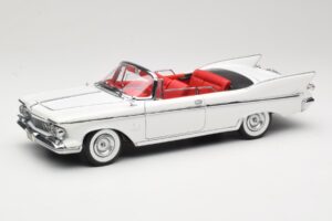 Imperial Crown Kabrioletas Baltas Road Signature 1:18 20138 Metalas