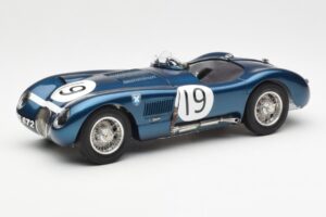 Jaguar C-Type #19 J. Stewart Ecurie Ecosse Goodwood Members Meeting 1954 CMC 1:18 M-192 Metalas
