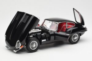 Jaguar E-Type 3.8 Series 1 Juodas Kyosho 1:18 08954BK Metalas - nuotrauka 2 iš 8