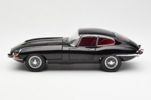 Jaguar E-Type 3.8 Series 1 Juodas Kyosho 1:18 08954BK Metalas - nuotrauka 4 iš 8