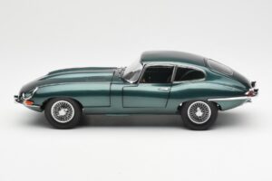 Jaguar E-Type 3.8 Series 1 Tamsiai Žalias Kyosho 1:18 08954DG Metalas - nuotrauka 4 iš 8