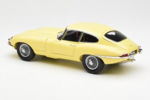 Jaguar E-Type 3.8 Series 1 Šviesiai Geltonas Kyosho 1:18 08954LY Metalas - nuotrauka 7 iš 8