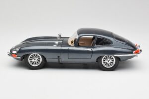 Jaguar E-Type Series 1 Žalias Bburago 1:18 3018-M1 Metalas - nuotrauka 3 iš 8