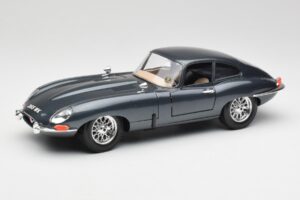 Jaguar E-Type Series 1 Žalias Bburago 1:18 3018-M1 Metalas