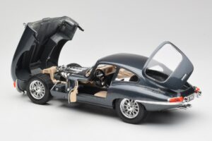 Jaguar E-Type Series 1 Žalias Bburago 1:18 3018-M1 Metalas - nuotrauka 7 iš 8