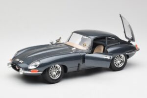 Jaguar E-Type Pilkas Bburago 1:18 30018 Metalas - nuotrauka 2 iš 8