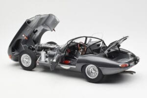 Jaguar E-Type Series 1 Coupe Lightweight Tamsiai Pilkas AUTOart 1:18 73647 Metalas - nuotrauka 5 iš 8